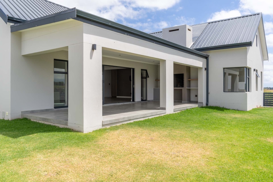 3 Bedroom Property for Sale in Kingswood Golf Estate Western Cape